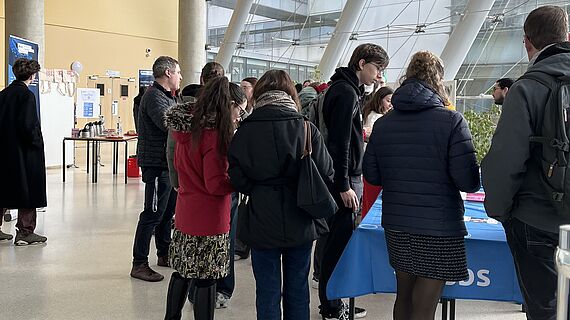 Échanges avec les visiteurs : parents et futurs étudiants